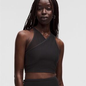 Lululemon Mesh Cross-Front Cropped Tank NWT M Black Serpentine SLNSH